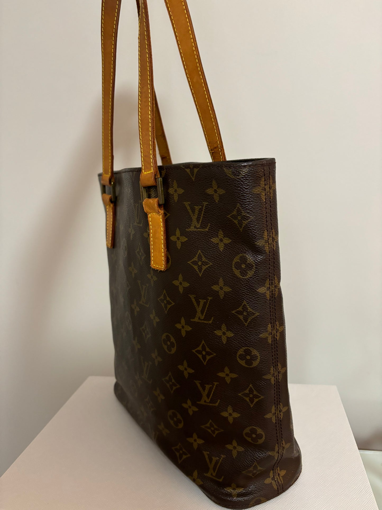 Louis Vuitton Vavin GM Shoulder Bag