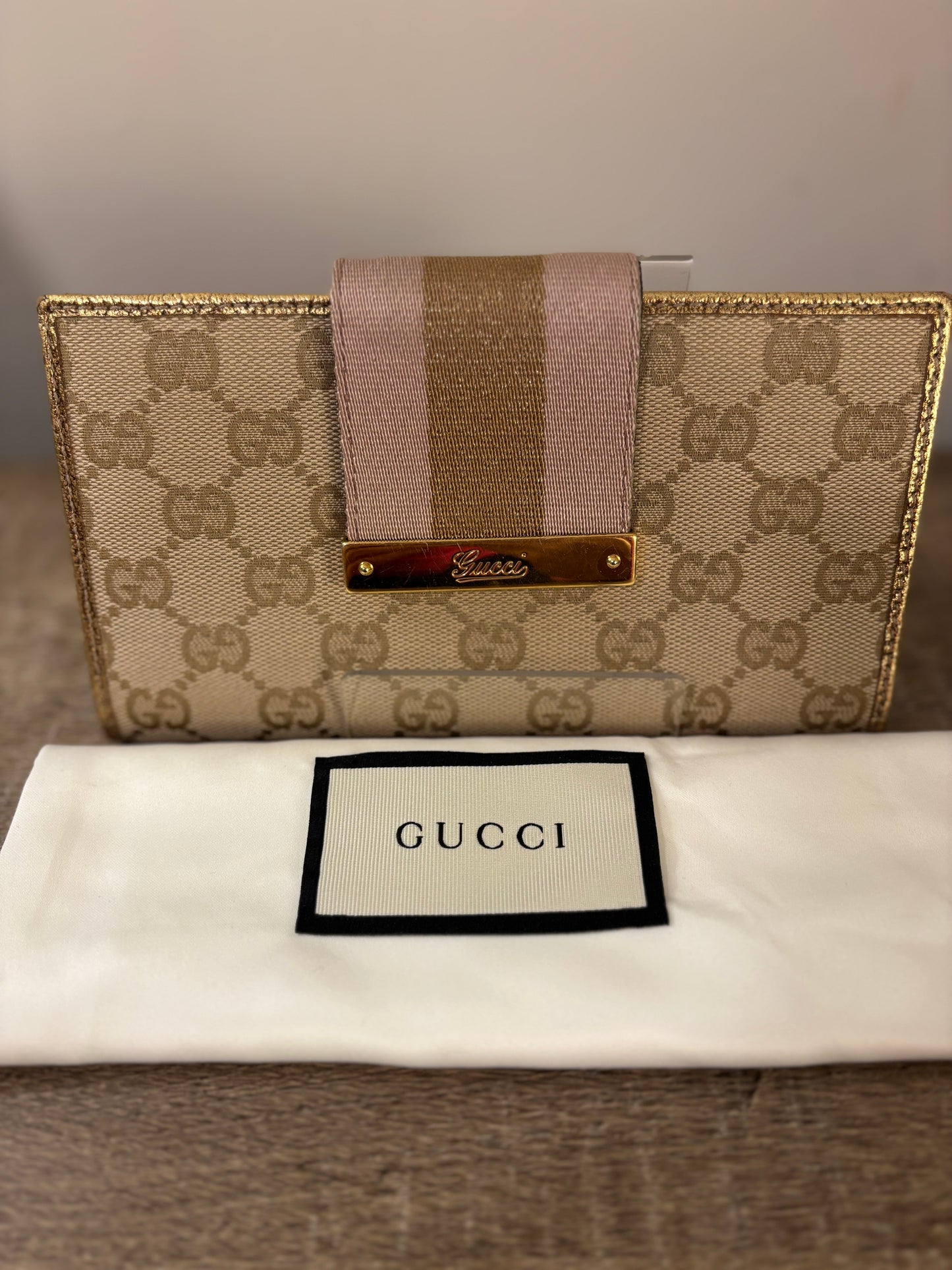 For Martiđź’• Gucci Wallet