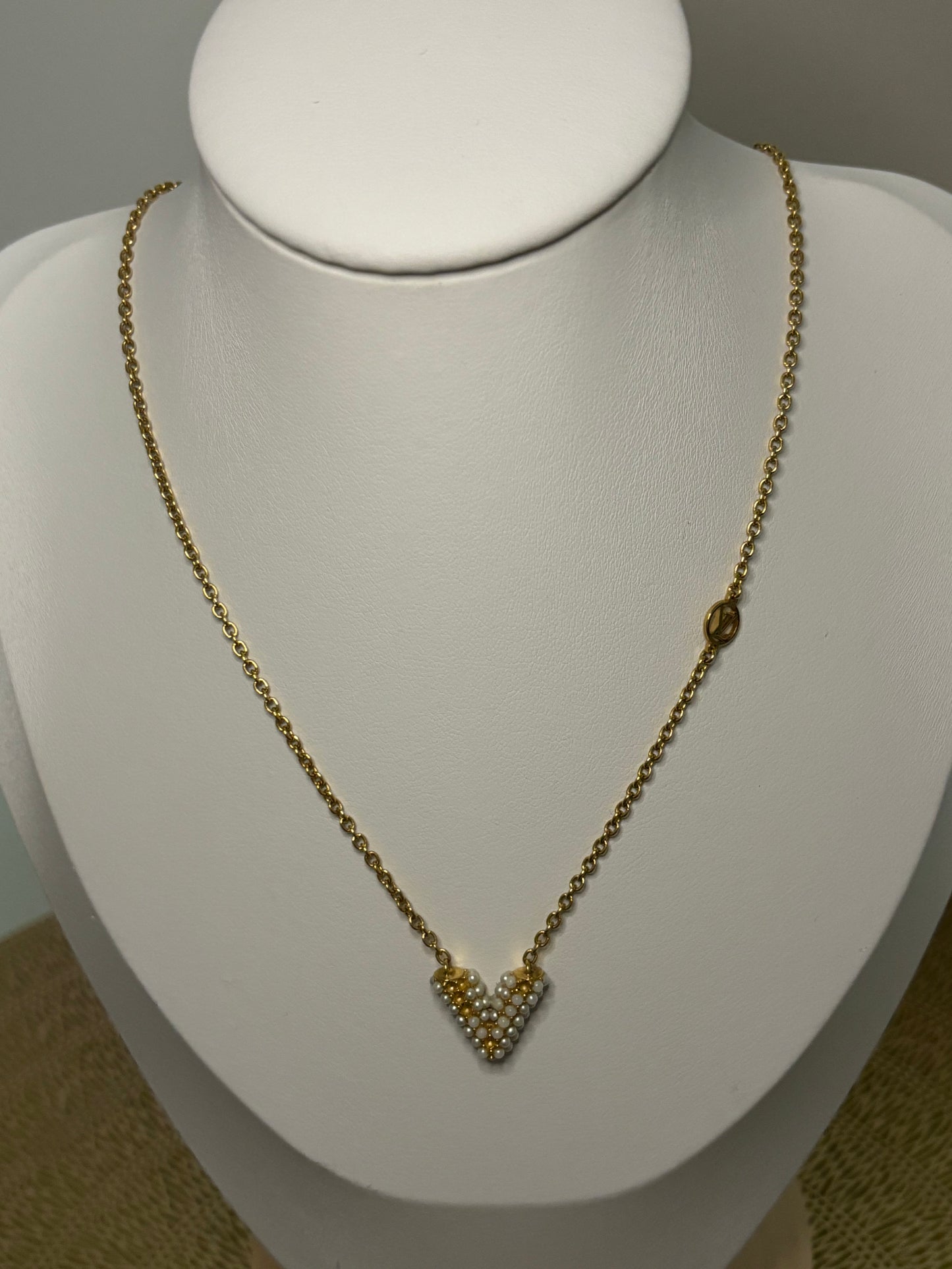 Louis Vuitton Essential V Necklace
