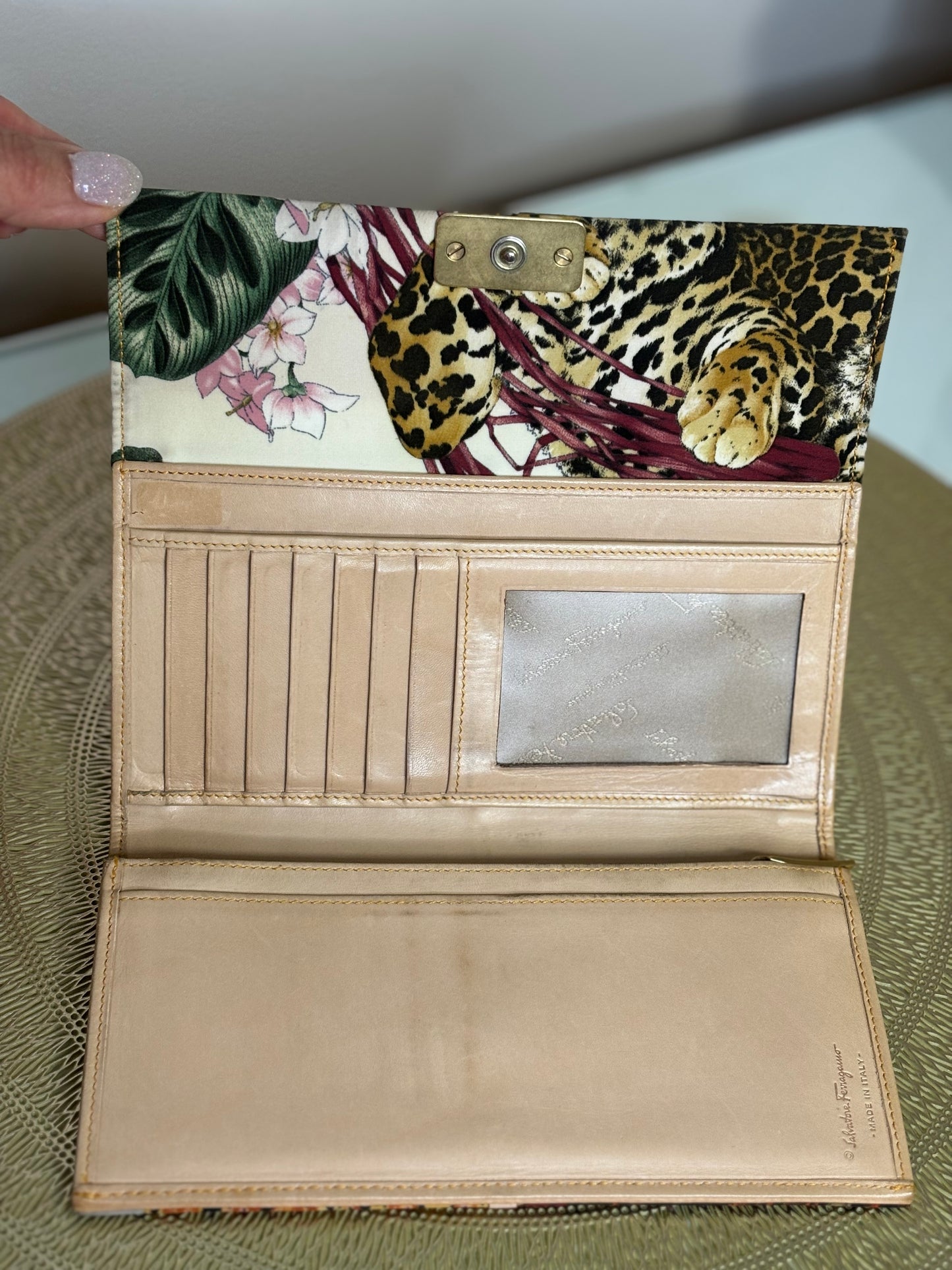 Salvatore Ferragamo Set