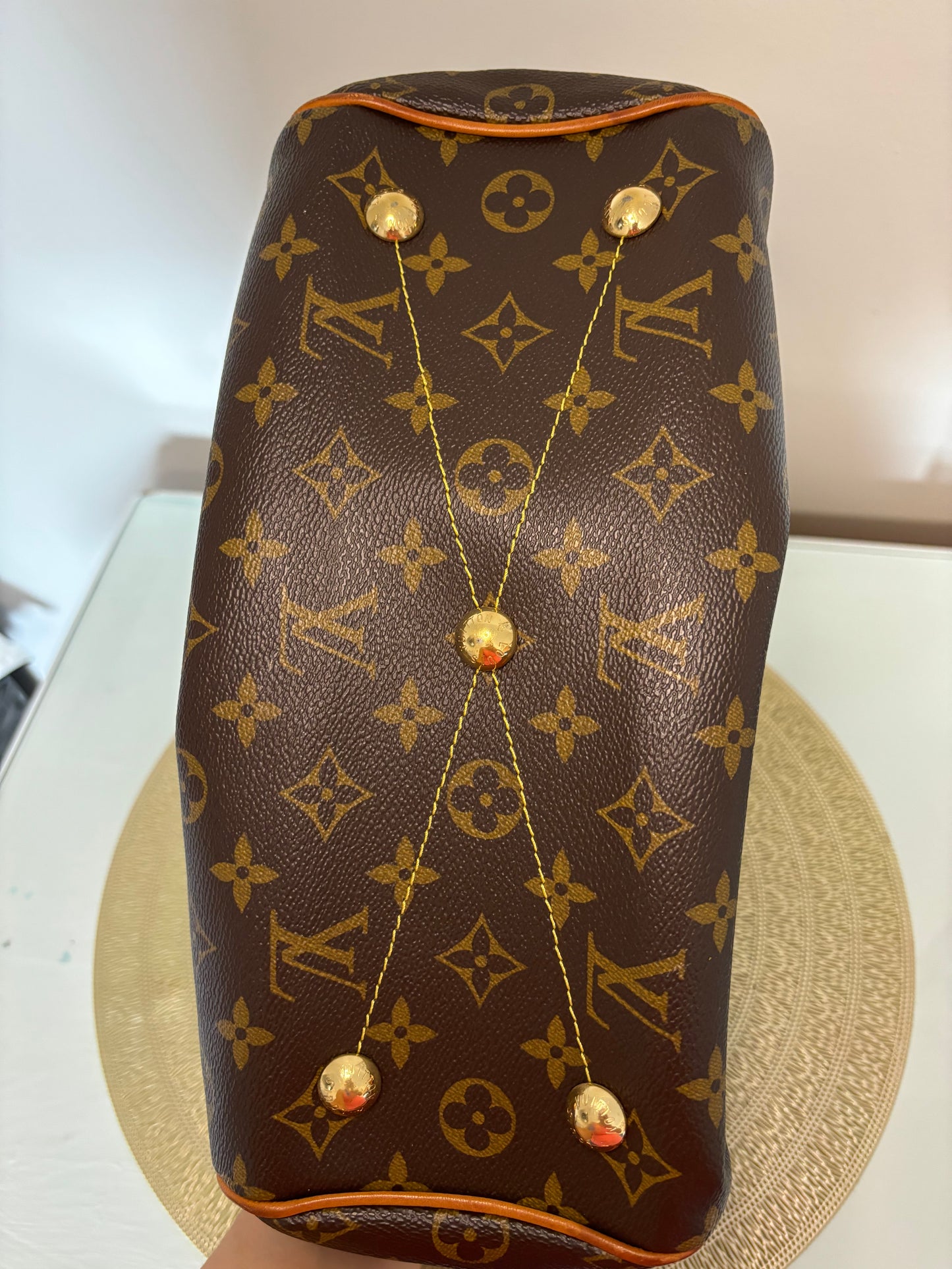 Louis Vuitton Tivoli Handbag