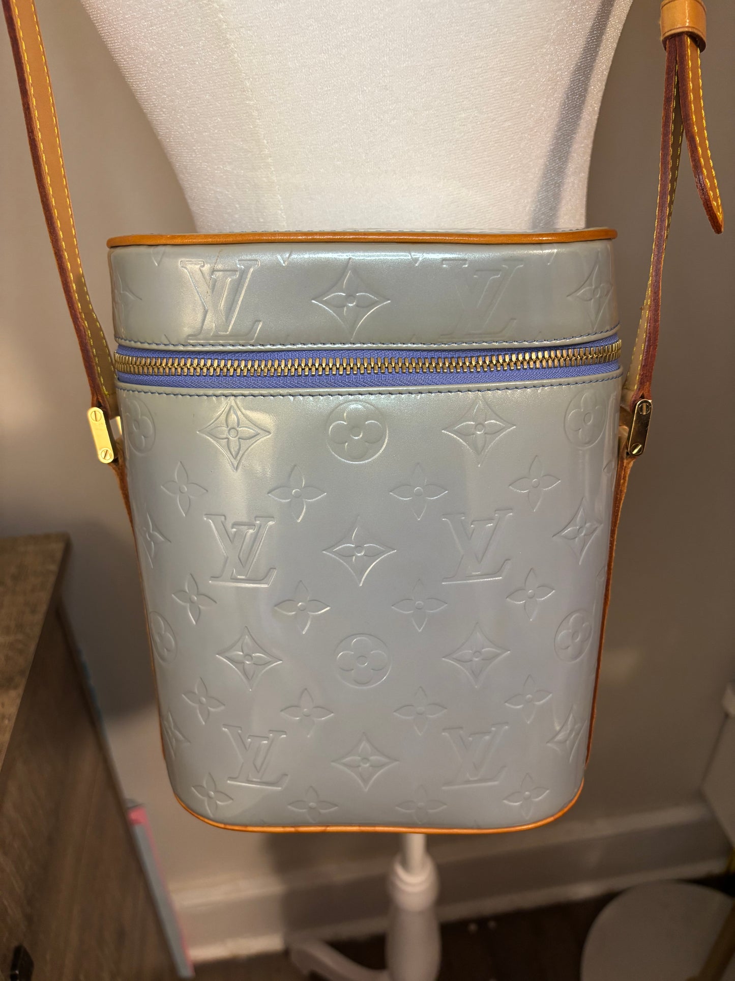 Louis Vuitton Sullivan Vernis Crossbody