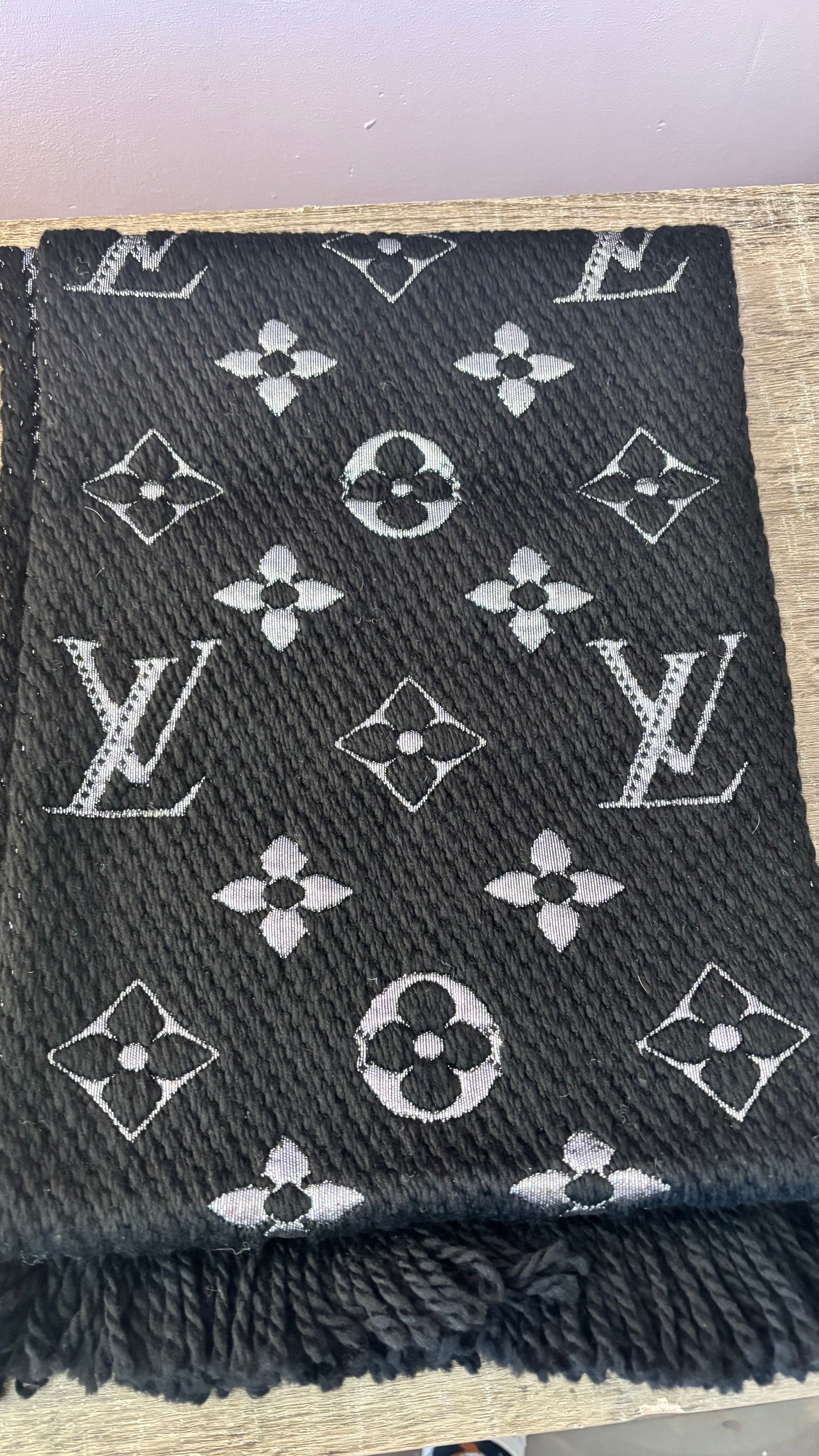 LV Scarf