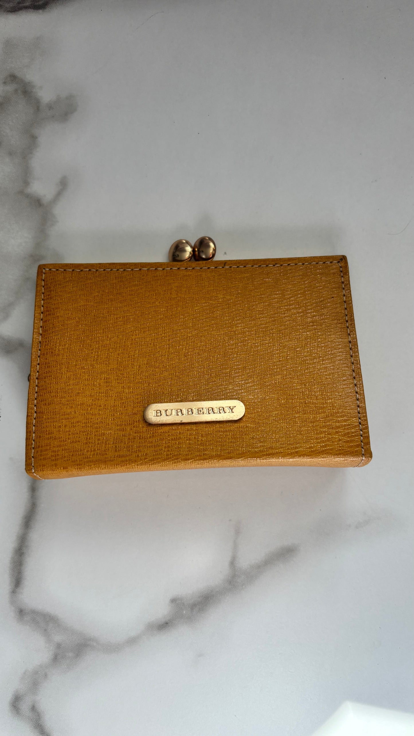 Burberry Kisslock