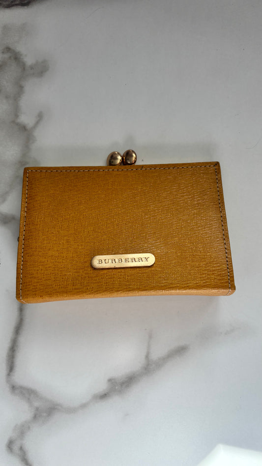 Burberry Kisslock