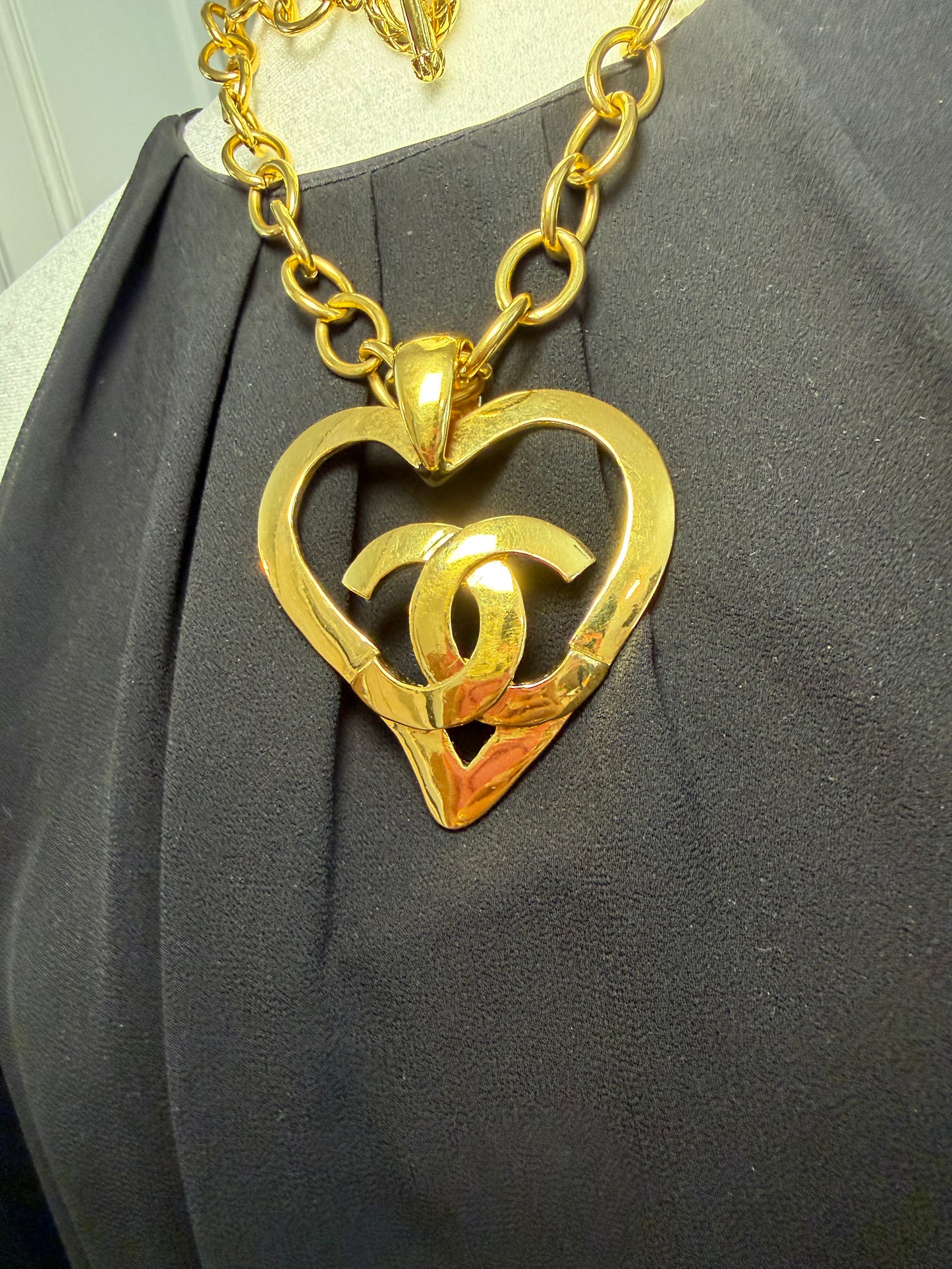 Vintage Chanel Heart Long Pendant Necklace