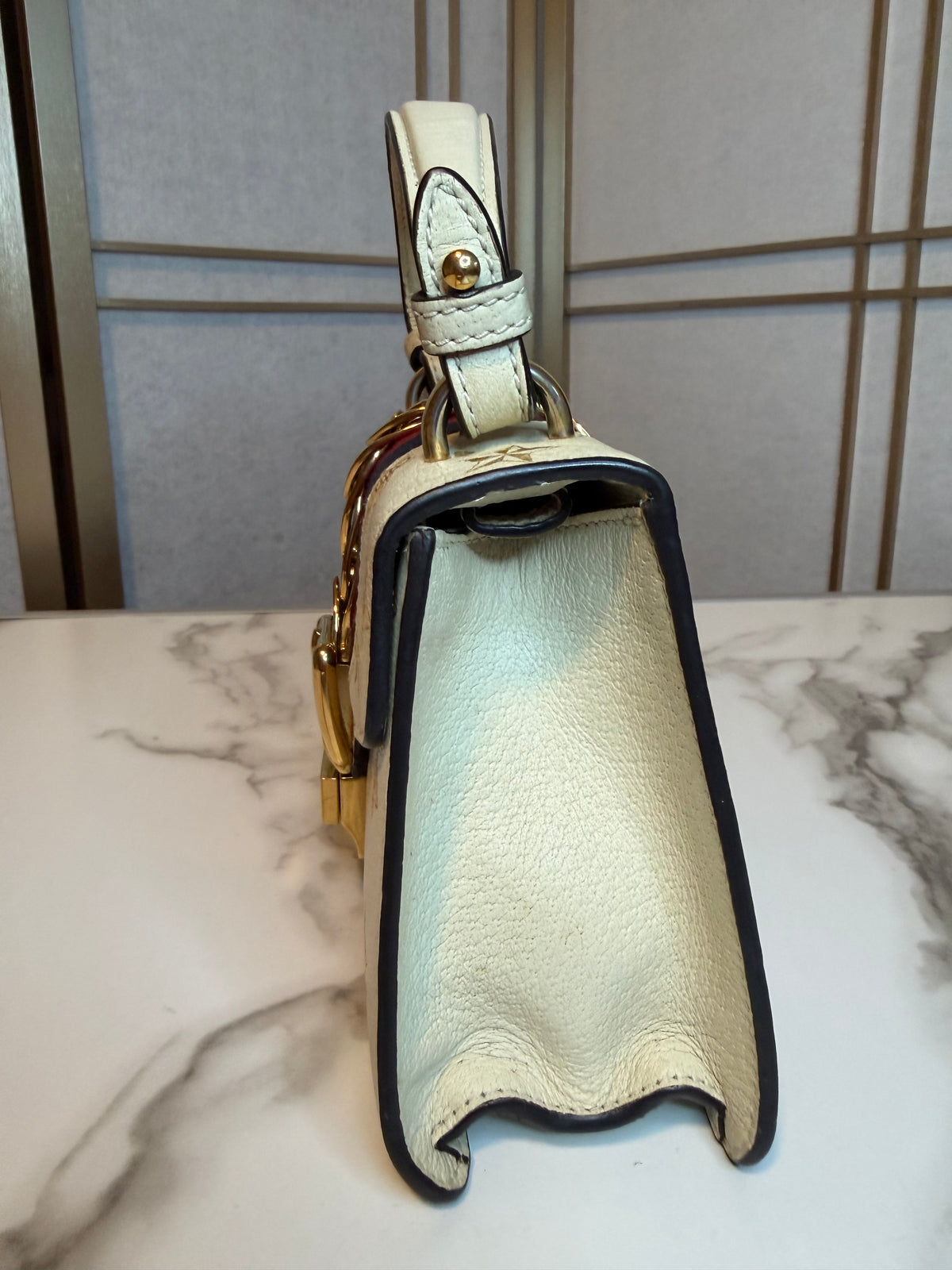 Gucci White Sylvie with Gold Details Crossbody Bag
