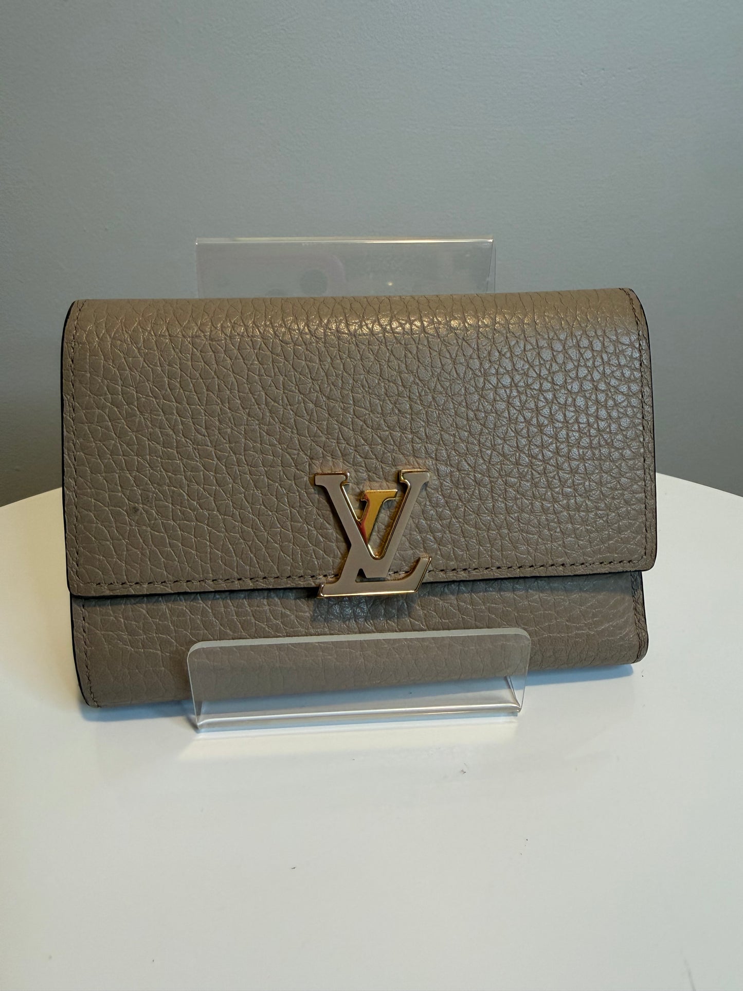 Louis Vuitton Capucines Compact Wallet