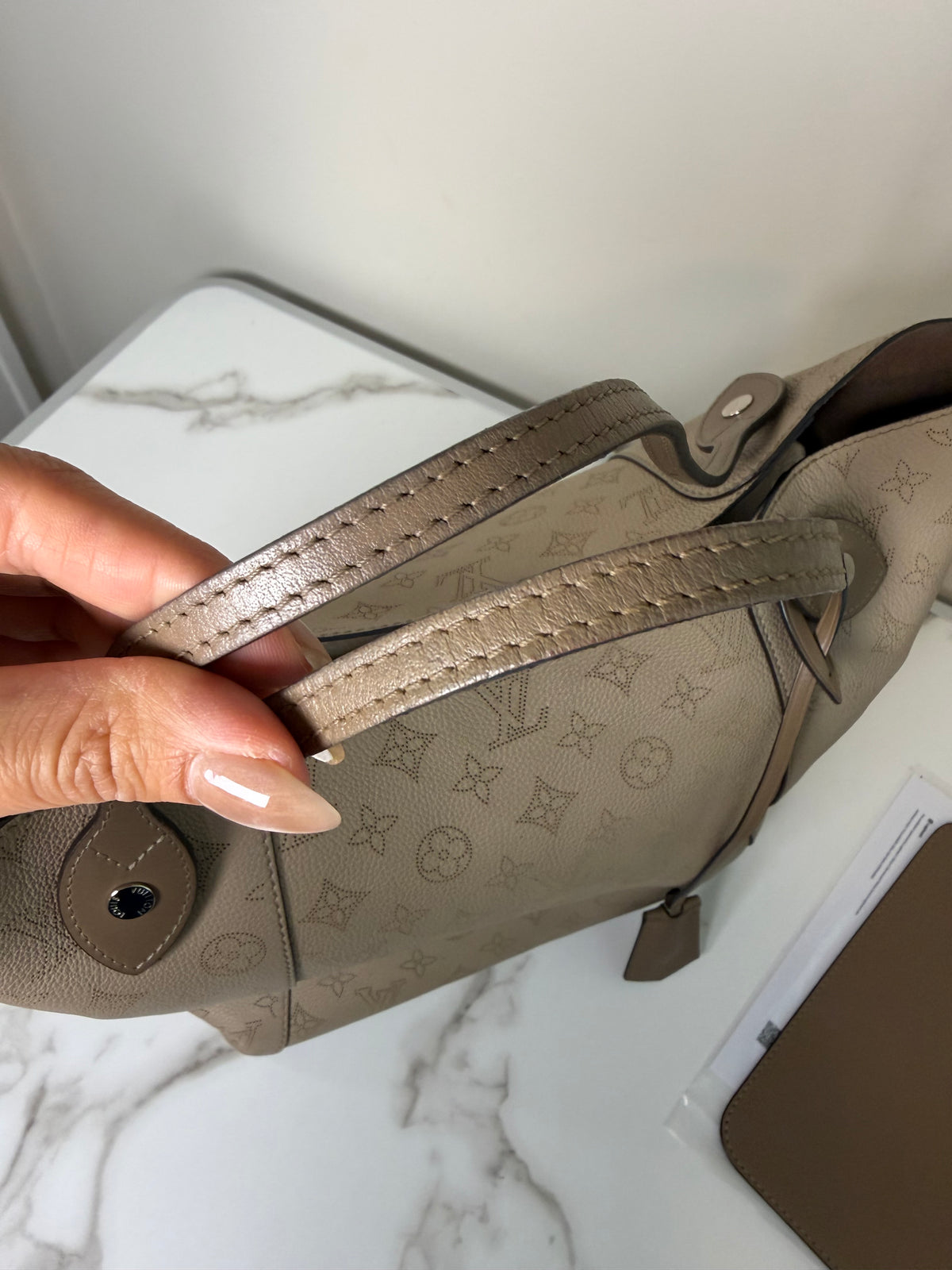 Louis Vuitton Hina MM Shoulder Bag with Pouch