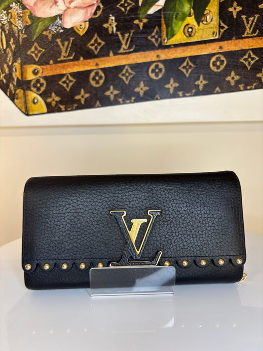 Louis Vuitton Capucines Long Wallet