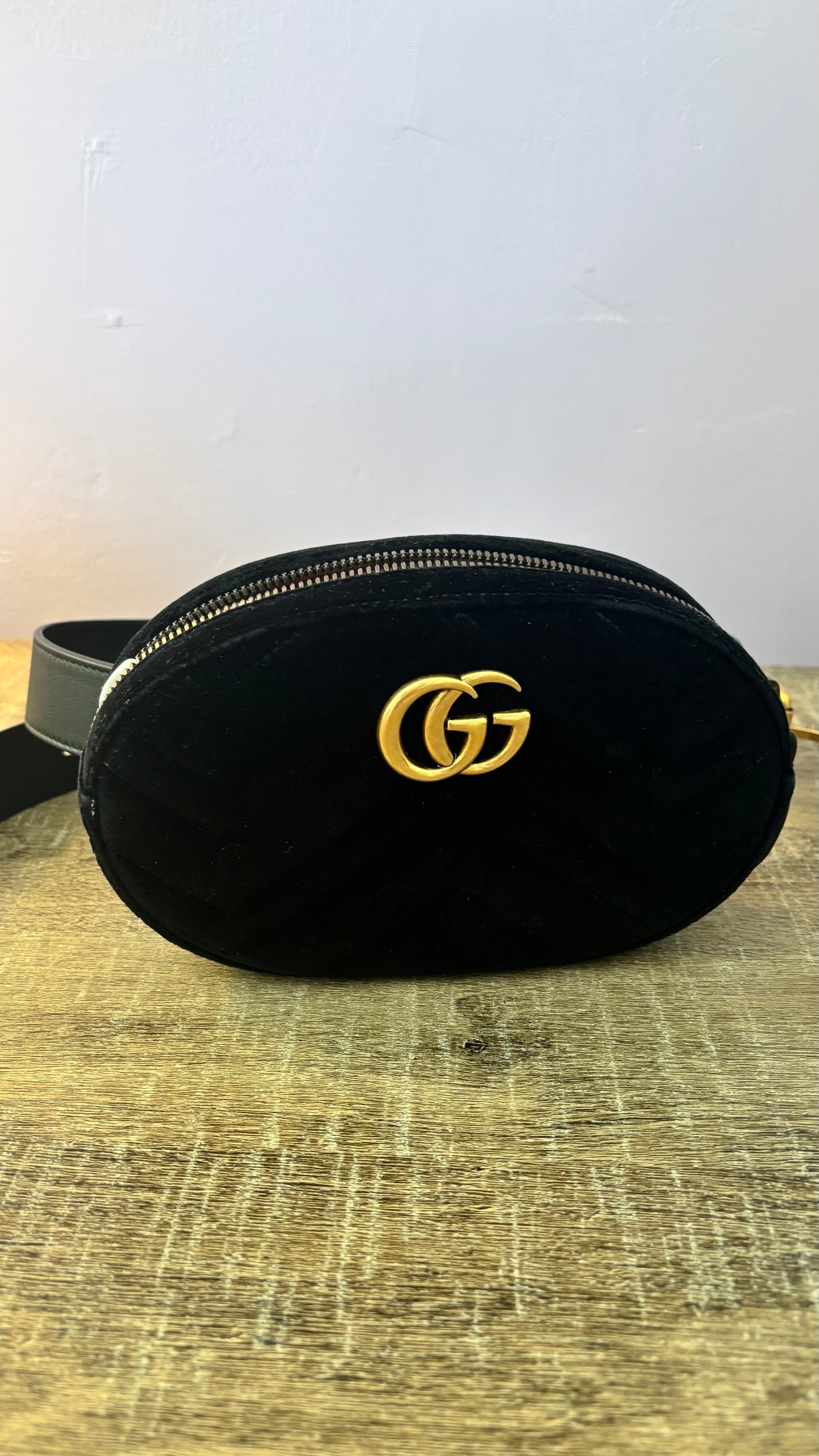 Gucci Velvet bumbag