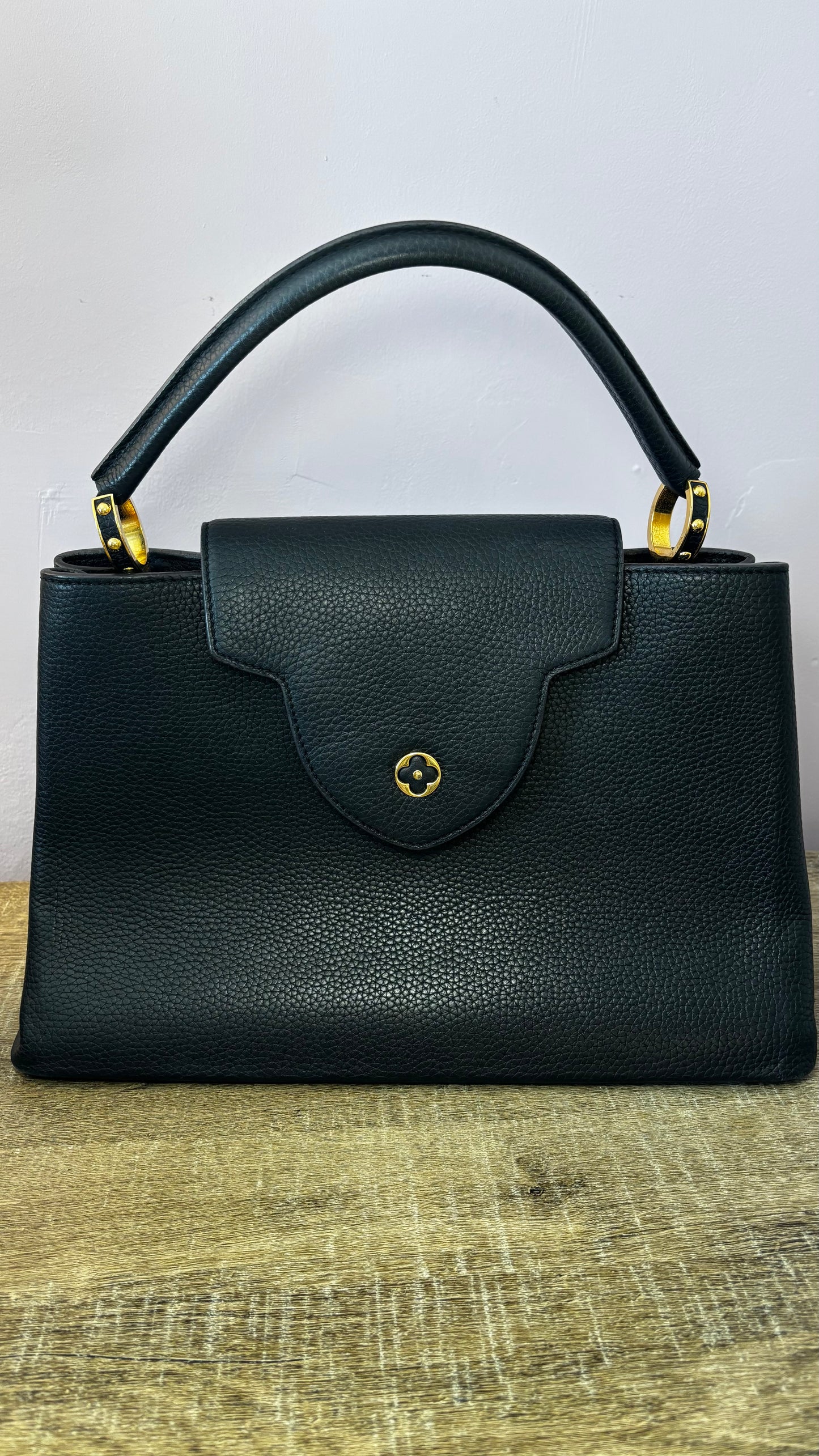 Louis Vuitton Capucines MM Bag