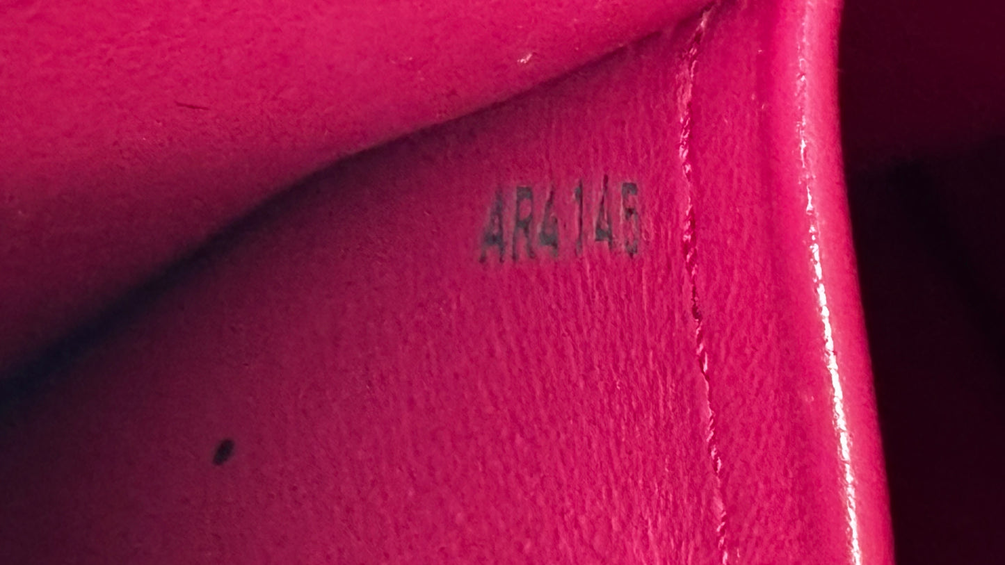 Louis Vuitton Capucines MM Bag