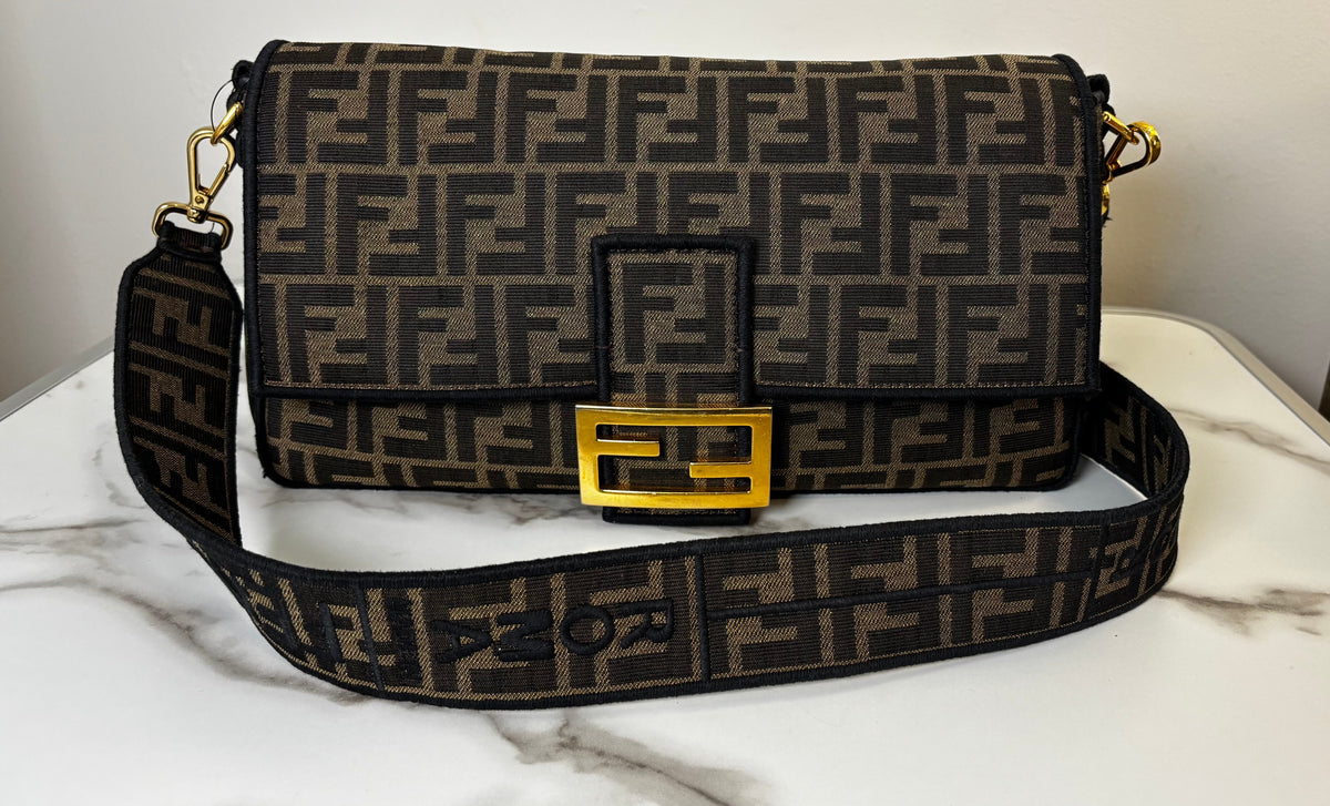Fendi Baguette Monogram Brown/Black Large Shoulder Bag